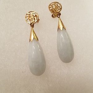 Gorgeous mint green jade teardrop earrings